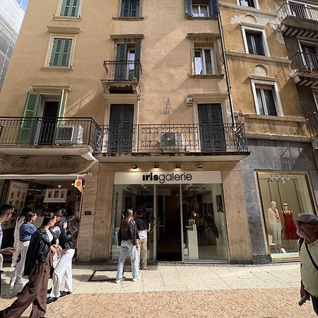 Juliet Deluxe Apartment Verona Exterior foto